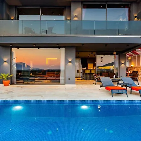 Vila Yesilkoey 3 Bedroom Secluded With Private Pool Hot Tub