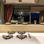 Yesilkoey 3 Bedroom Secluded With Private Pool Hot Tub *