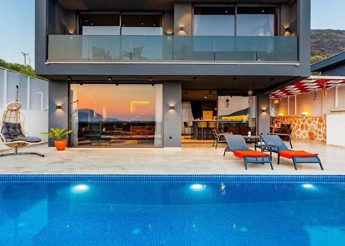 فيلة Yesilkoey 3 Bedroom Secluded With Private Pool Hot Tub