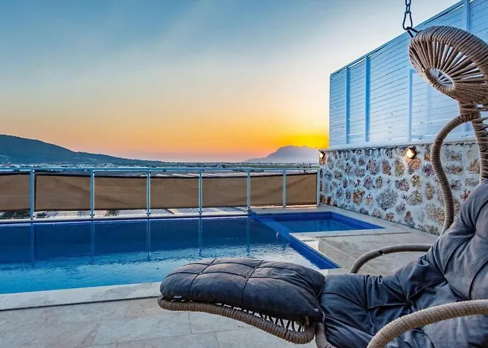 فيلة Yesilkoey 3 Bedroom Secluded With Private Pool Hot Tub كالكان