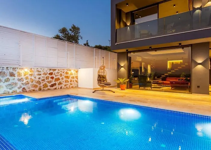 فيلة Yesilkoey 3 Bedroom Secluded With Private Pool Hot Tub