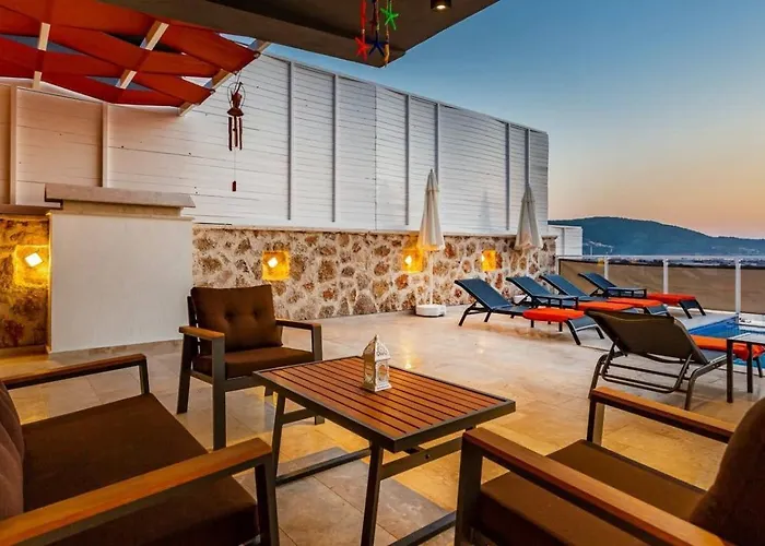 فيلة Yesilkoey 3 Bedroom Secluded With Private Pool Hot Tub