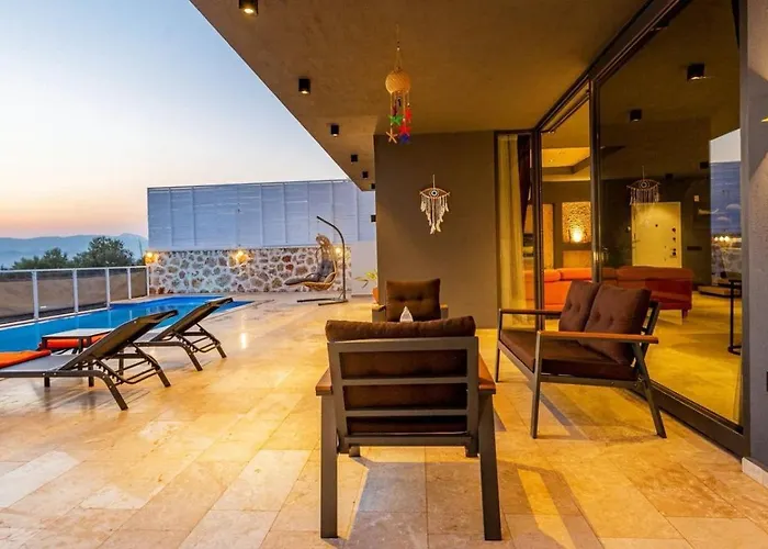 Yesilkoey 3 Bedroom Secluded With Private Pool Hot Tub * كالكان