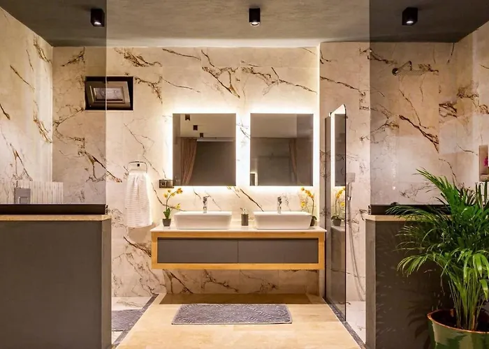 Yesilkoey 3 Bedroom Secluded With Private Pool Hot Tub * كالكان