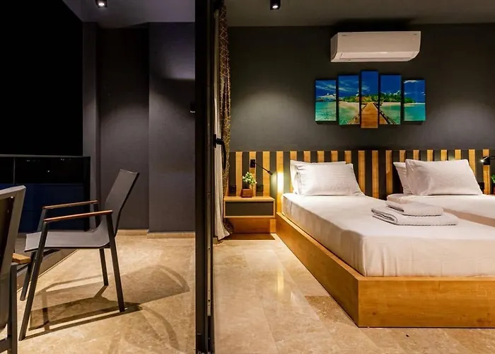 Yesilkoey 3 Bedroom Secluded With Private Pool Hot Tub كالكان
